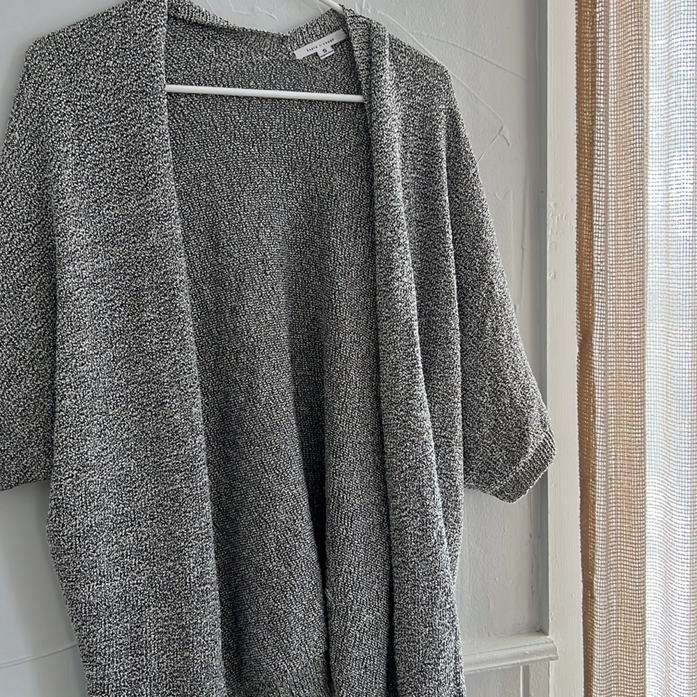 Basin And Range Like New - image 2